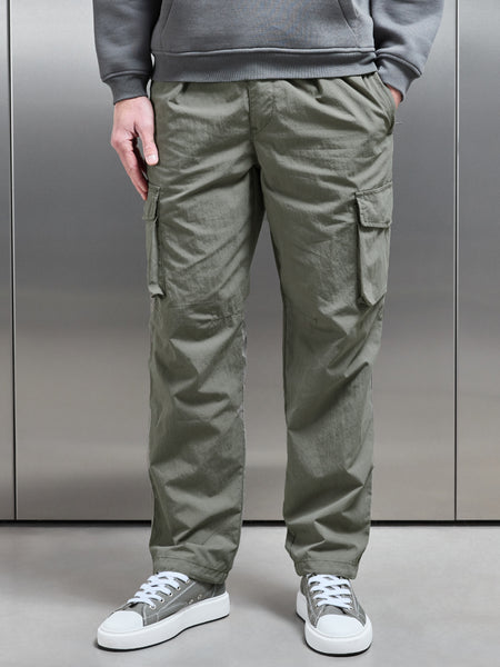 Parachute Cargo Pant in Olive