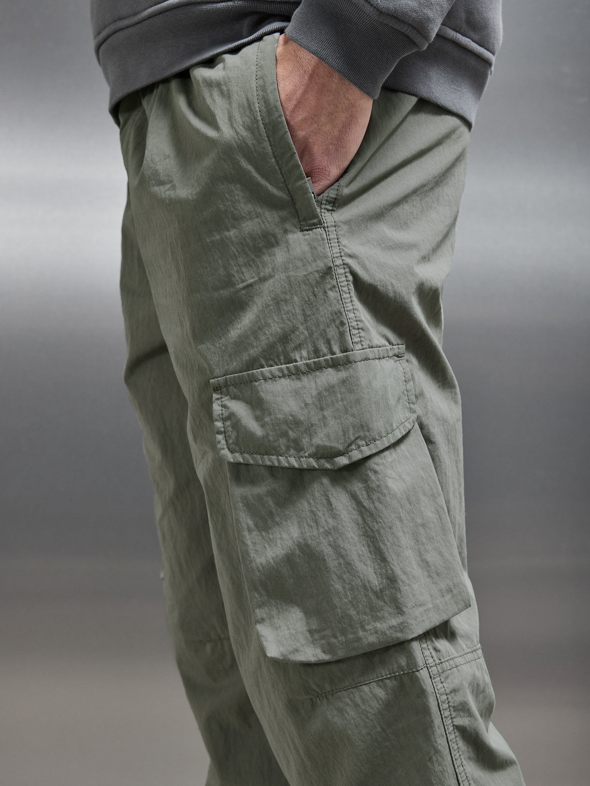 Parachute Cargo Pant in Olive