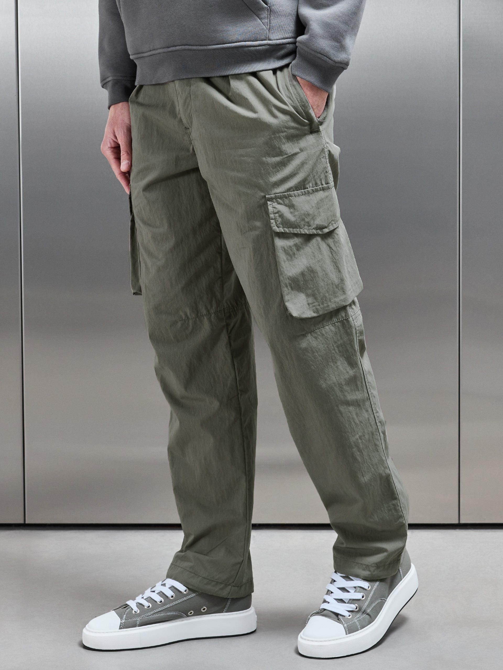 Parachute Cargo Pant in Olive