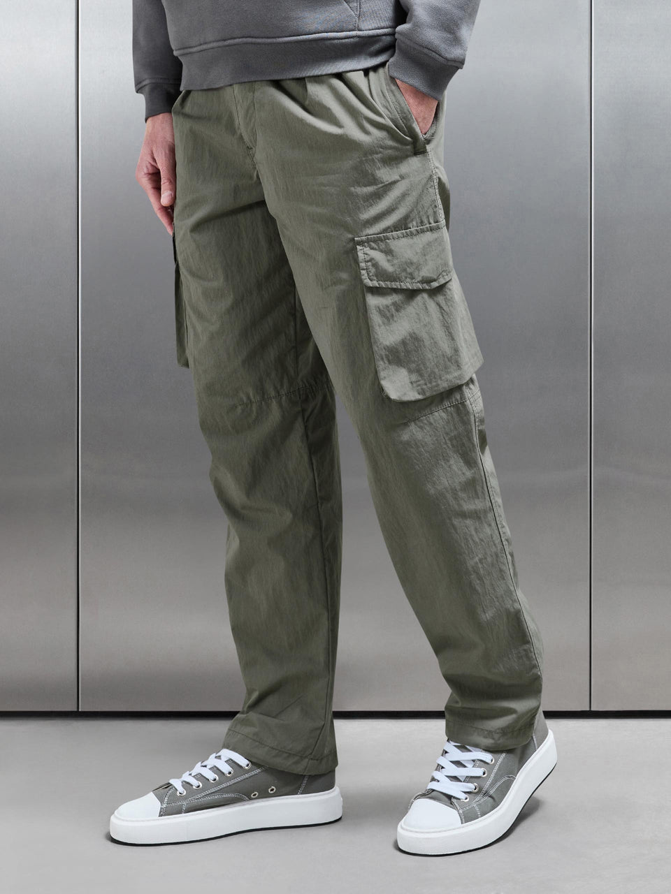 Parachute Cargo Pant in Olive