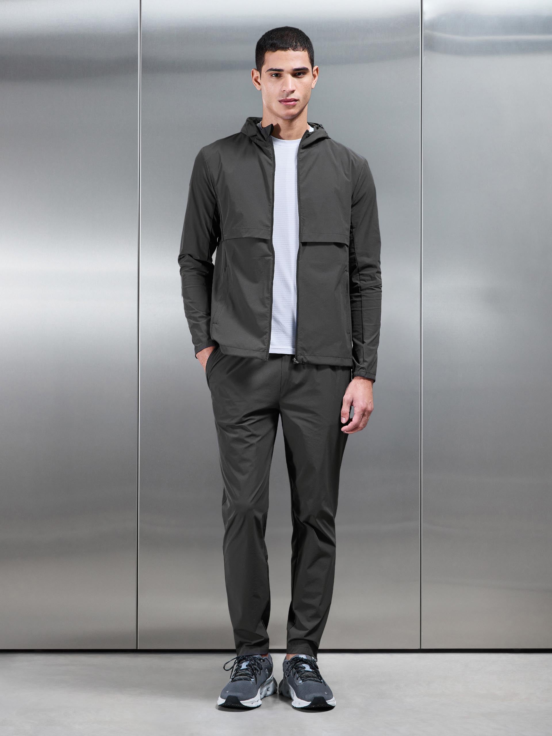 Performance Trackpant in Grey