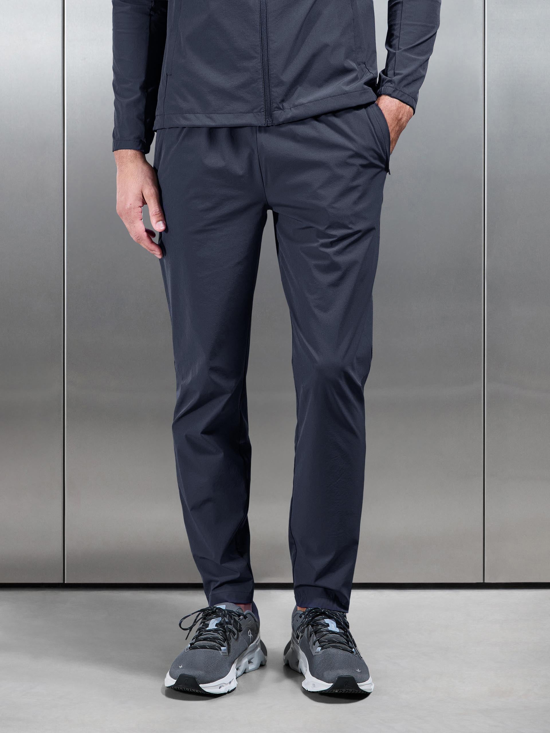 Performance Trackpant in Slate Blue