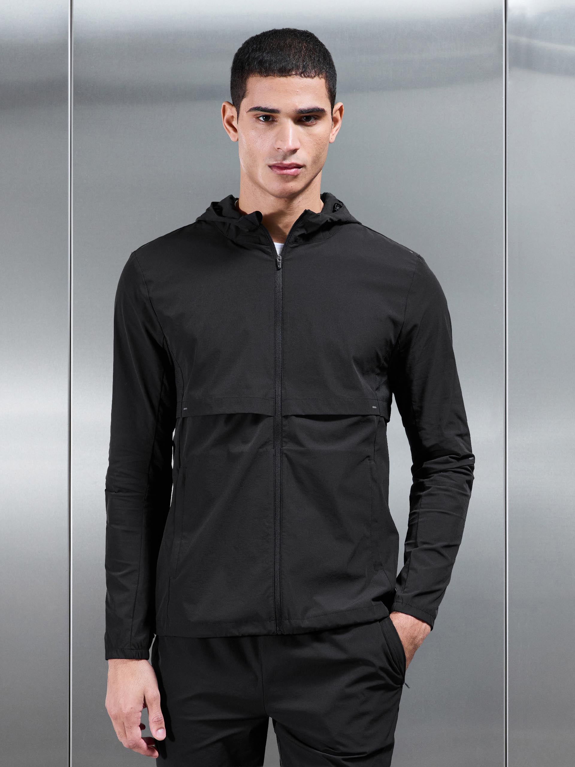 Performance Windbreaker in Black