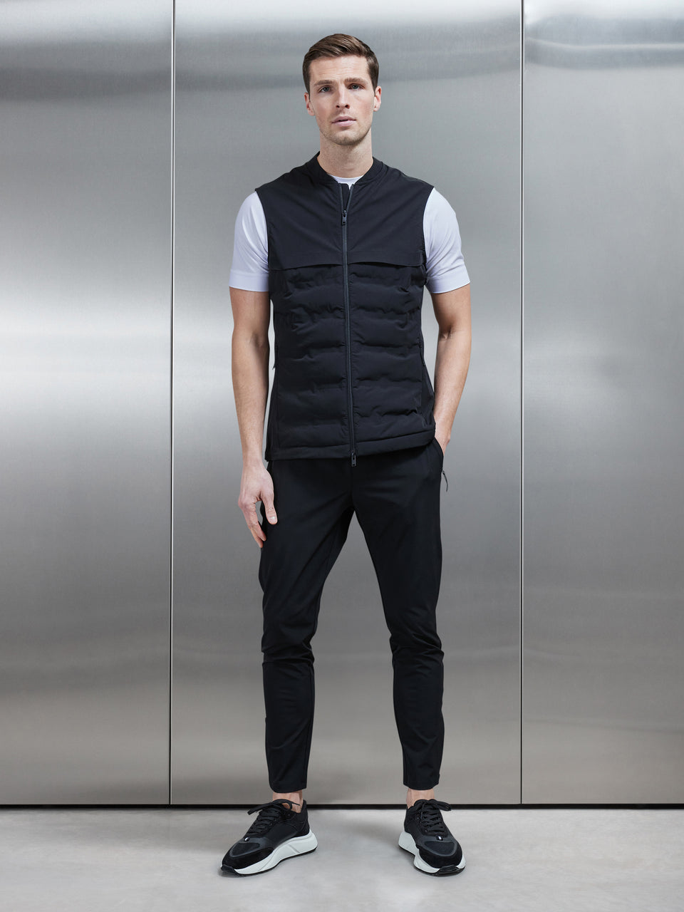 Performance Gilet in Black