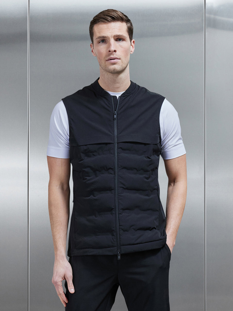 Performance Gilet in Black