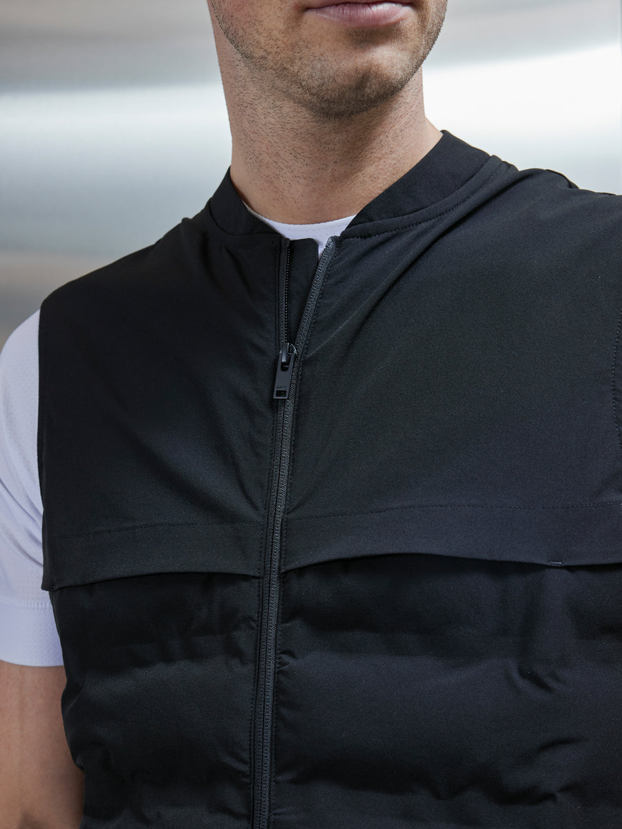 Performance Gilet in Black