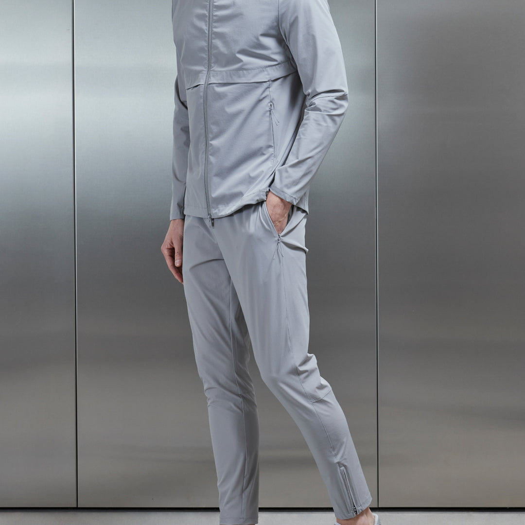 Performance Trackpant in Mid Grey