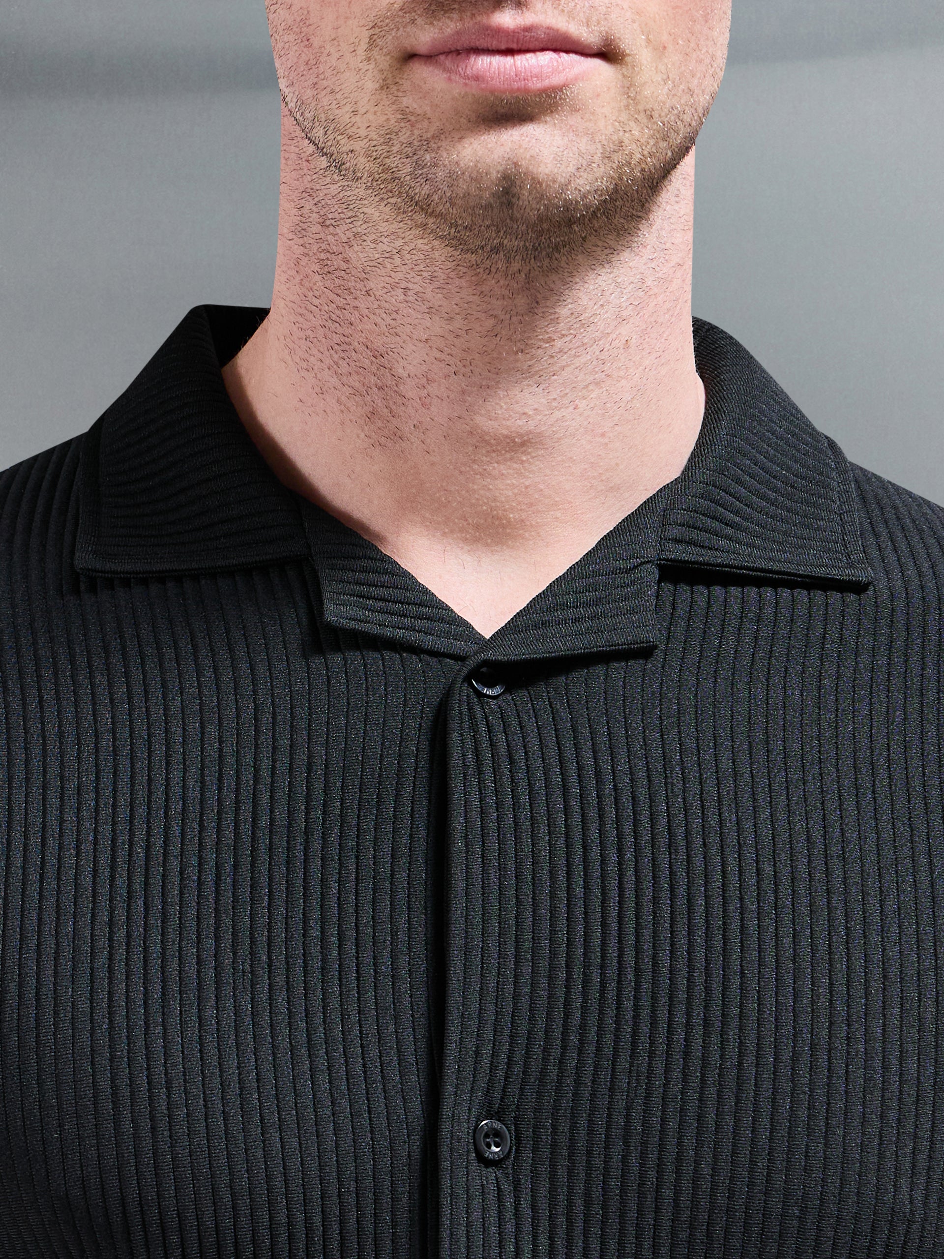 Pleated Revere Collar Shirt in Black