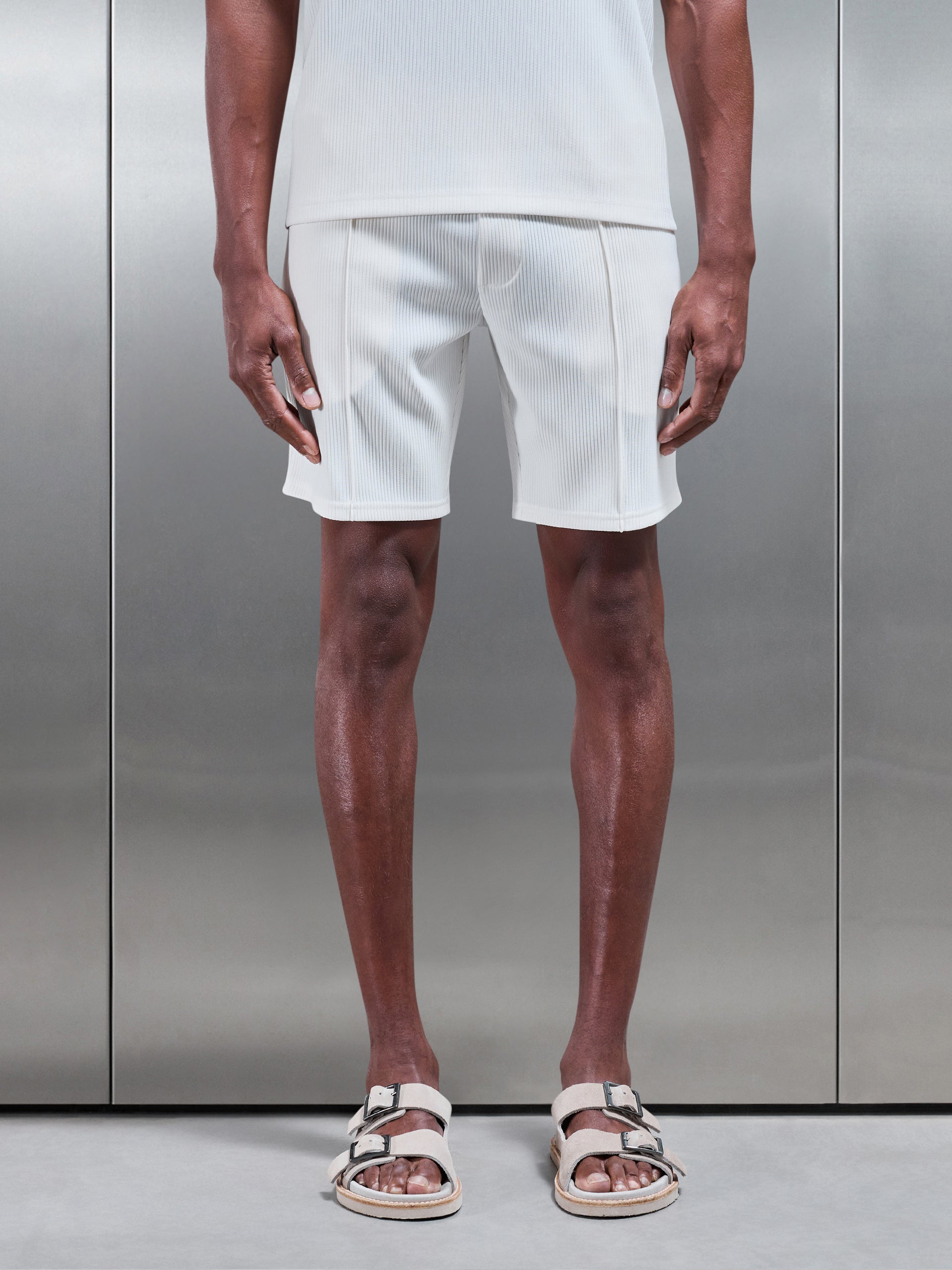 Pleated Short in Ecru