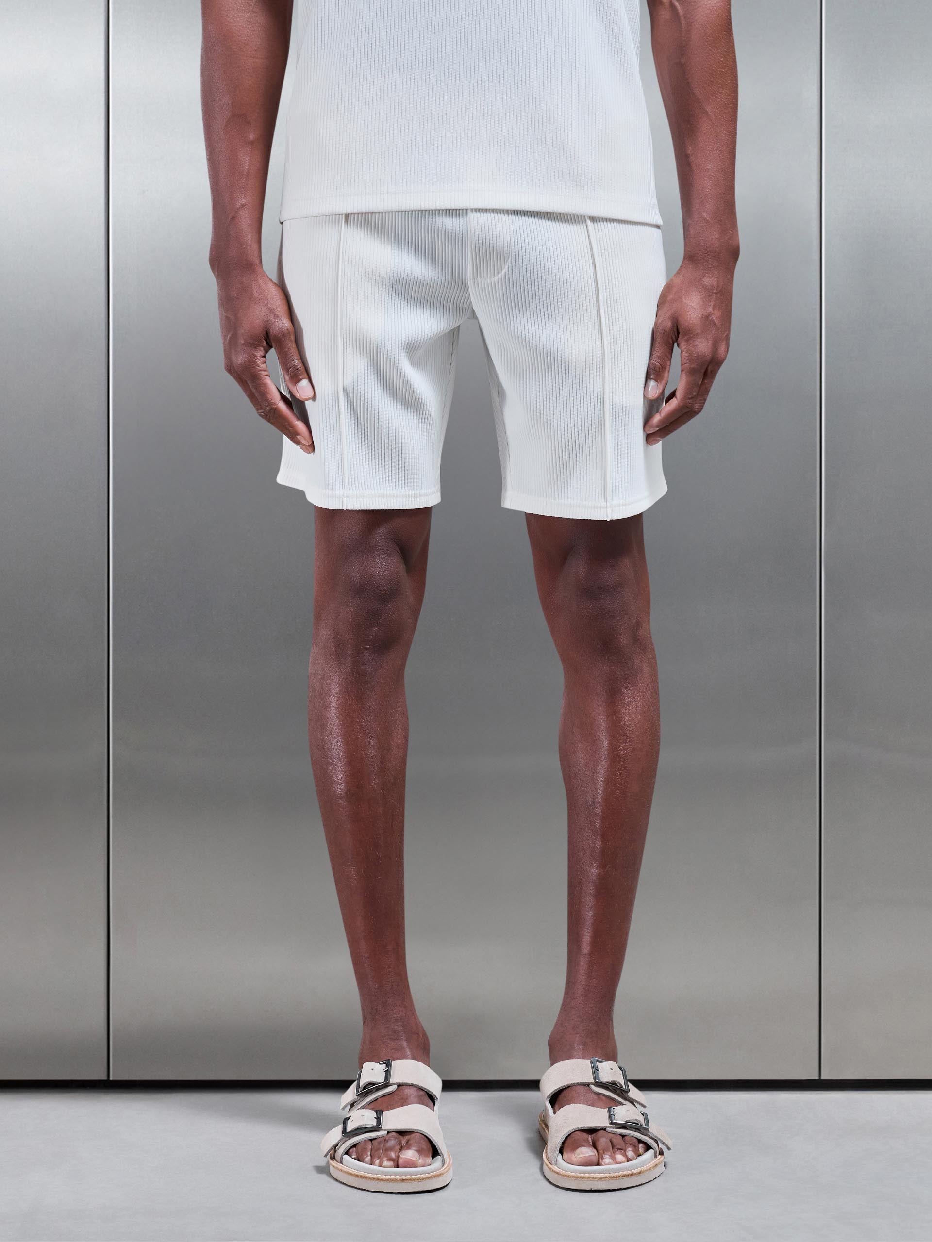 Pleated Short in Ecru