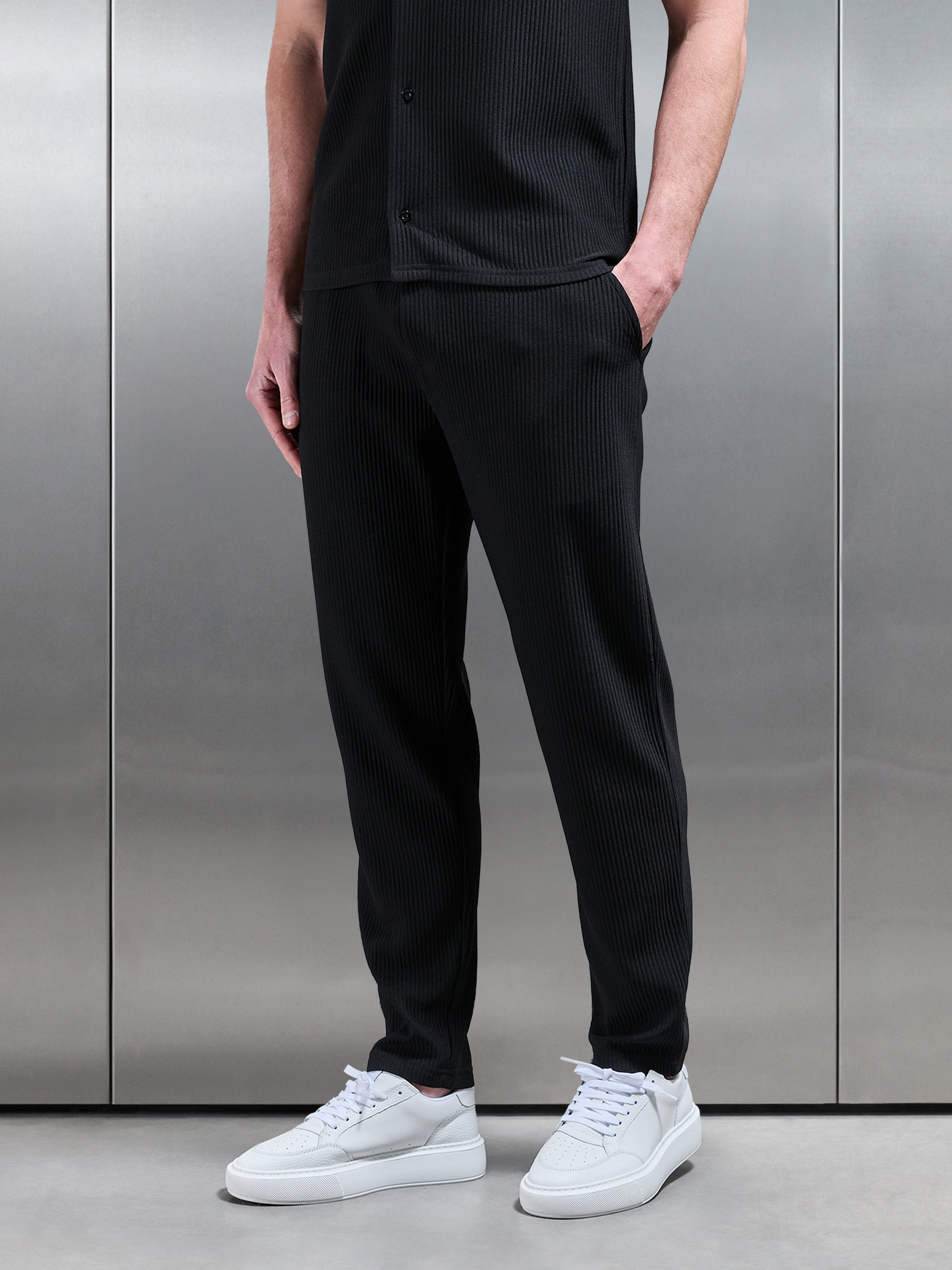 Pleated Trouser in Black