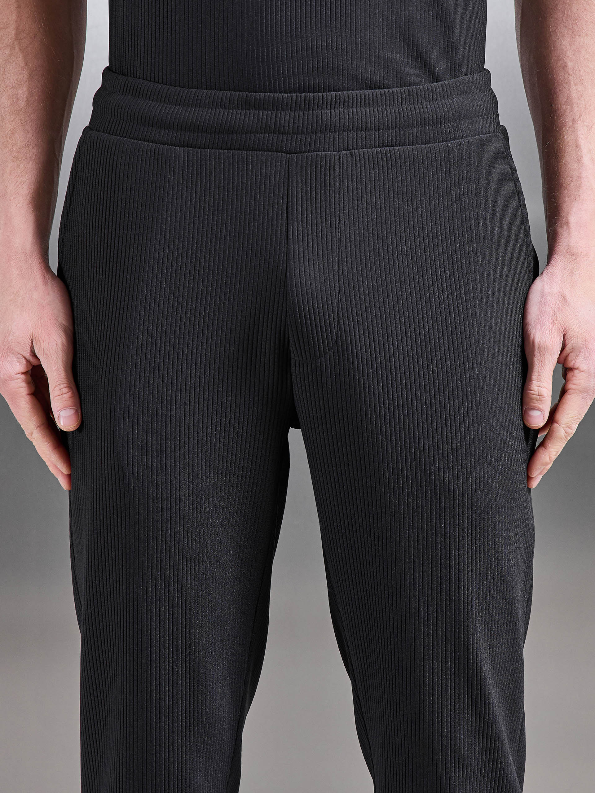 Pleated Trouser in Black
