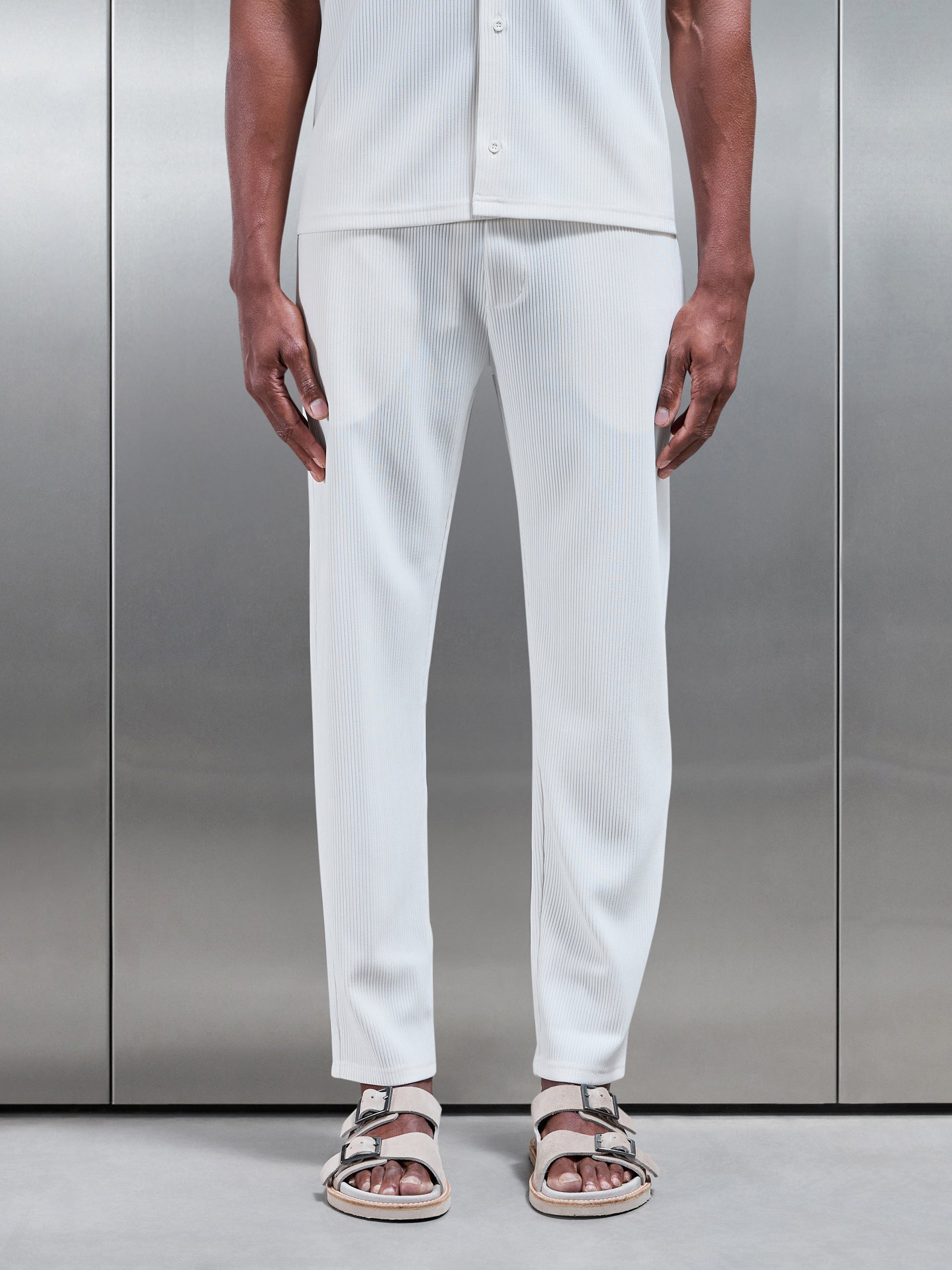 Pleated Trouser in Ecru
