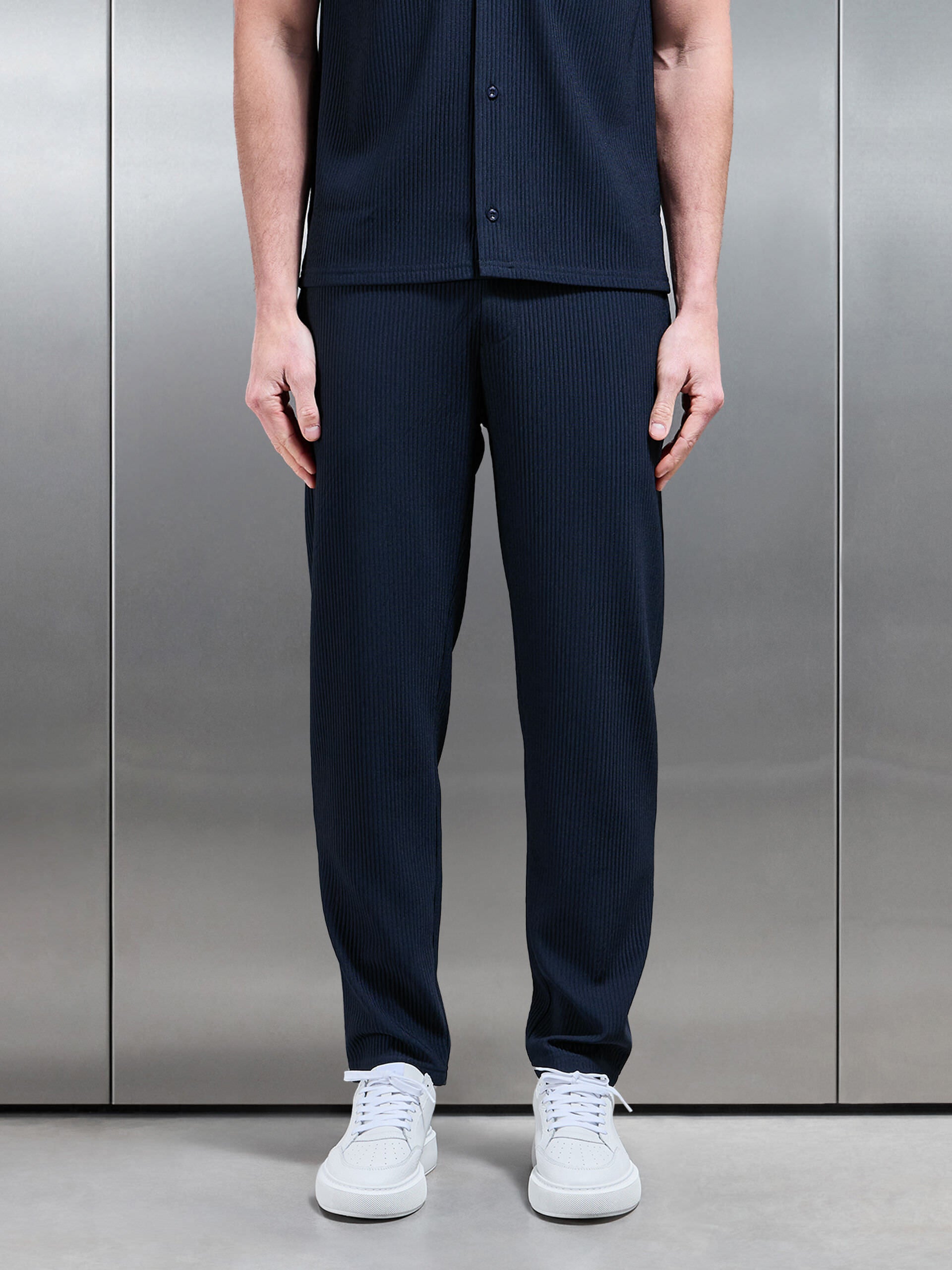 Pleated Trouser in Navy