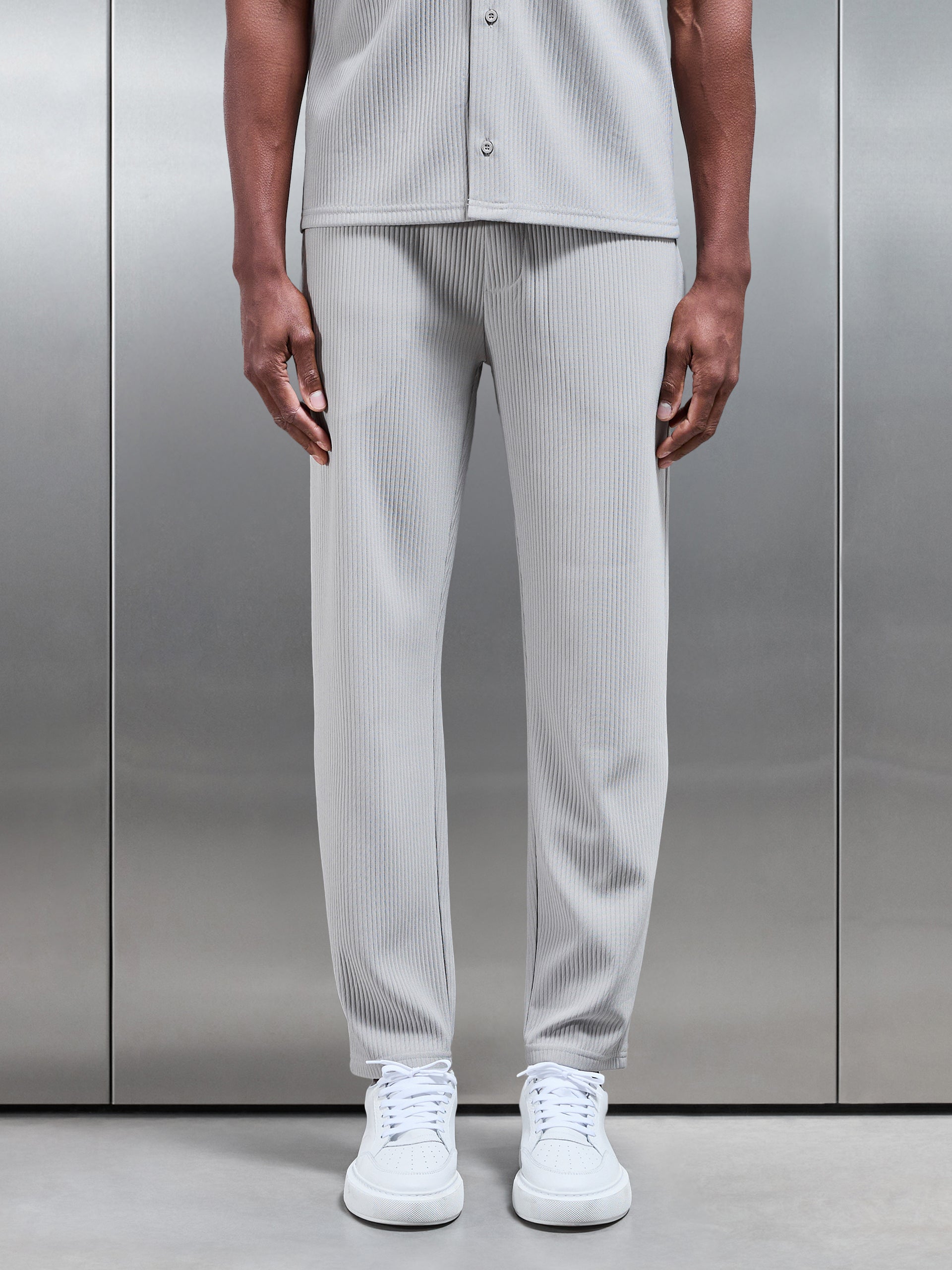 Pleated Trouser in Stone
