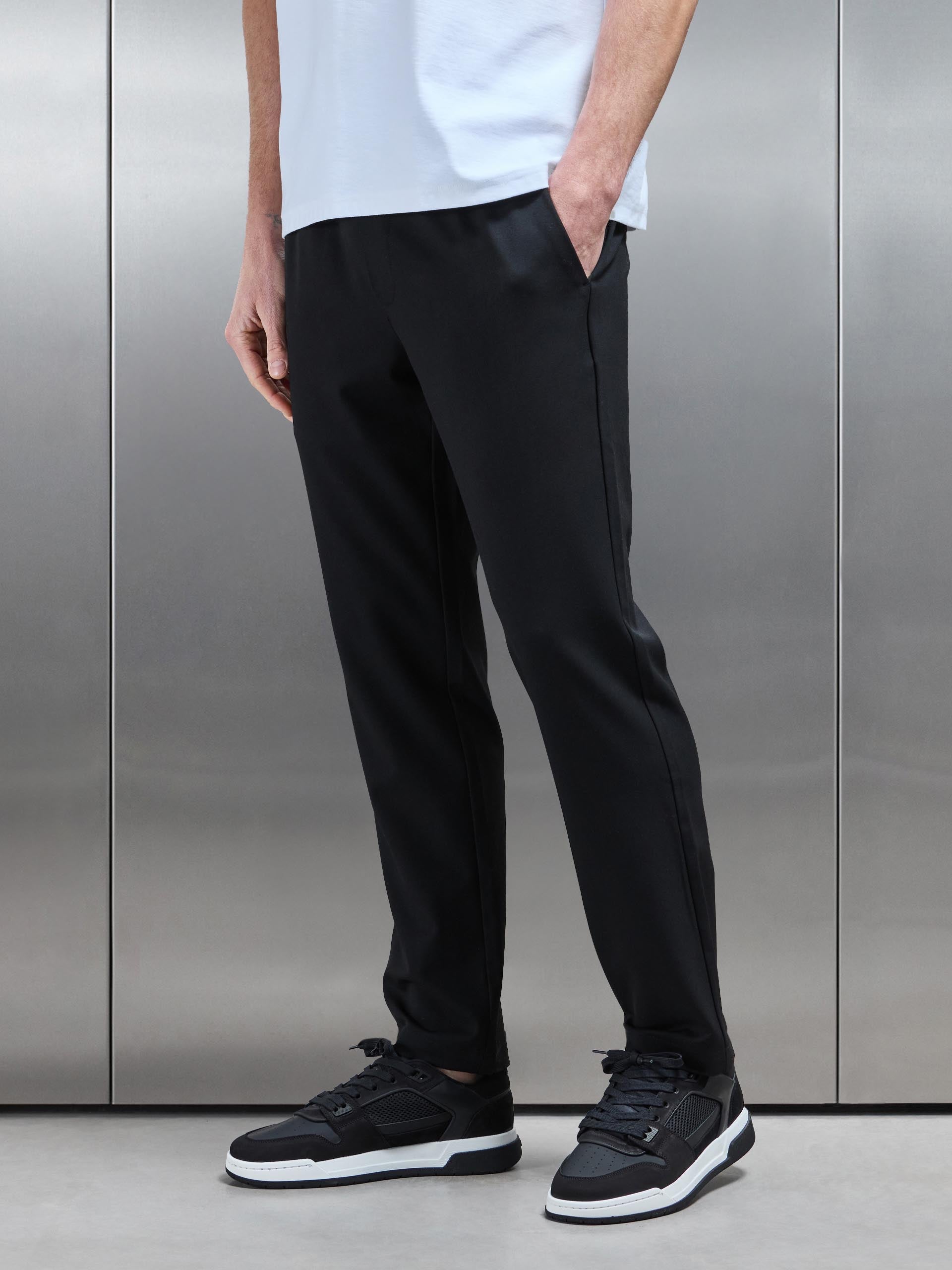 Essential Drawstring Relaxed Trouser in Black