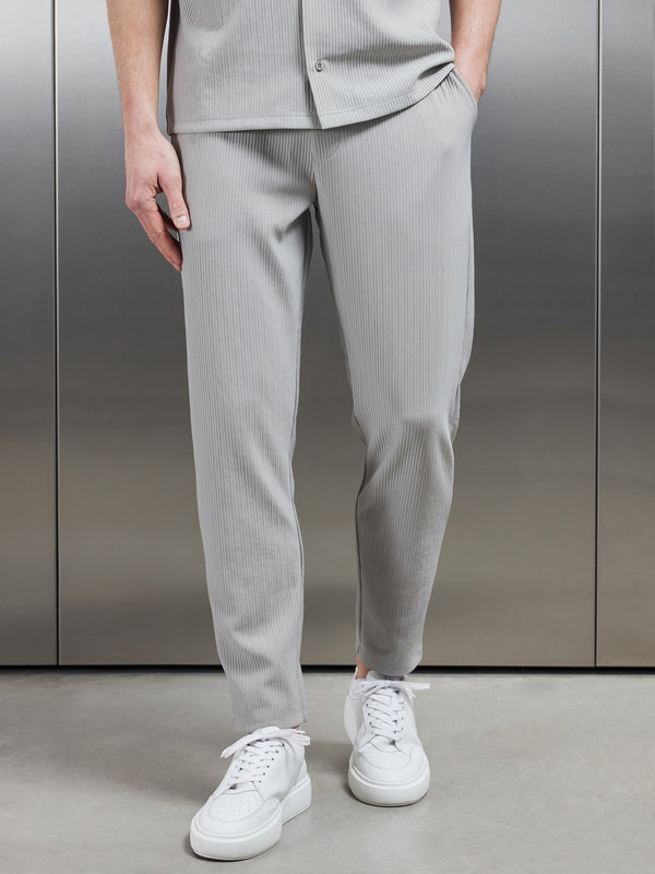 Pleated Trouser in Stone