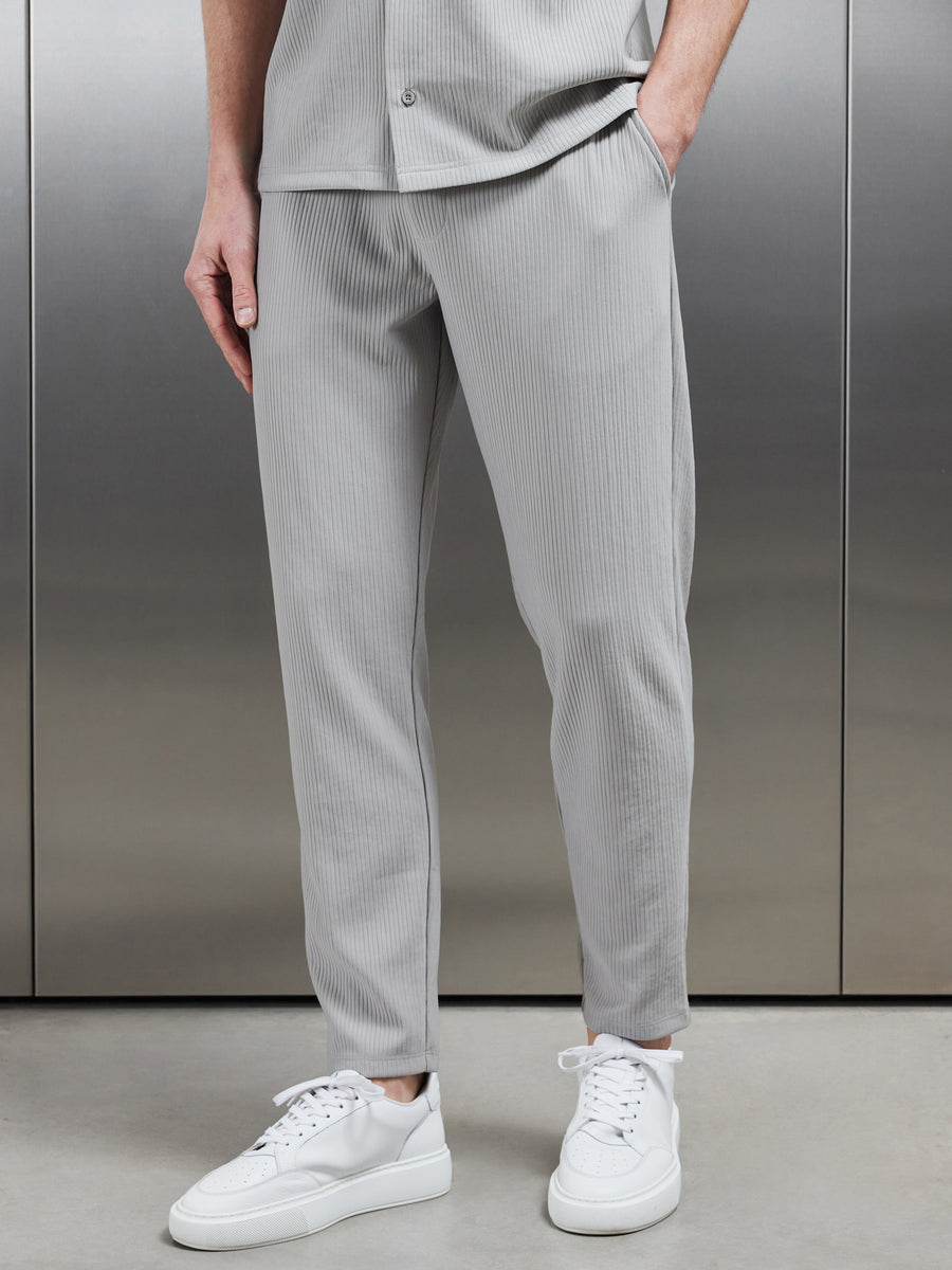 Pleated Trouser in Stone