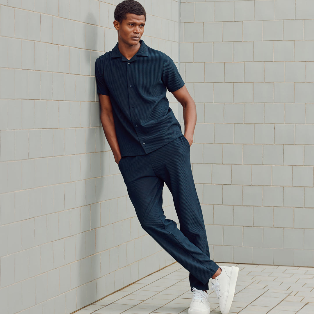 Pleated Trouser in Navy