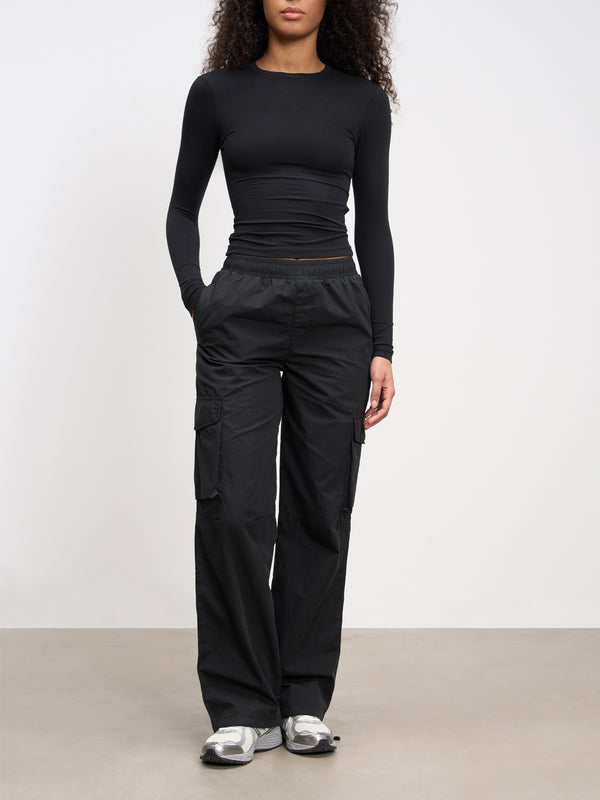 Womens Parachute Cargo Pant in Black