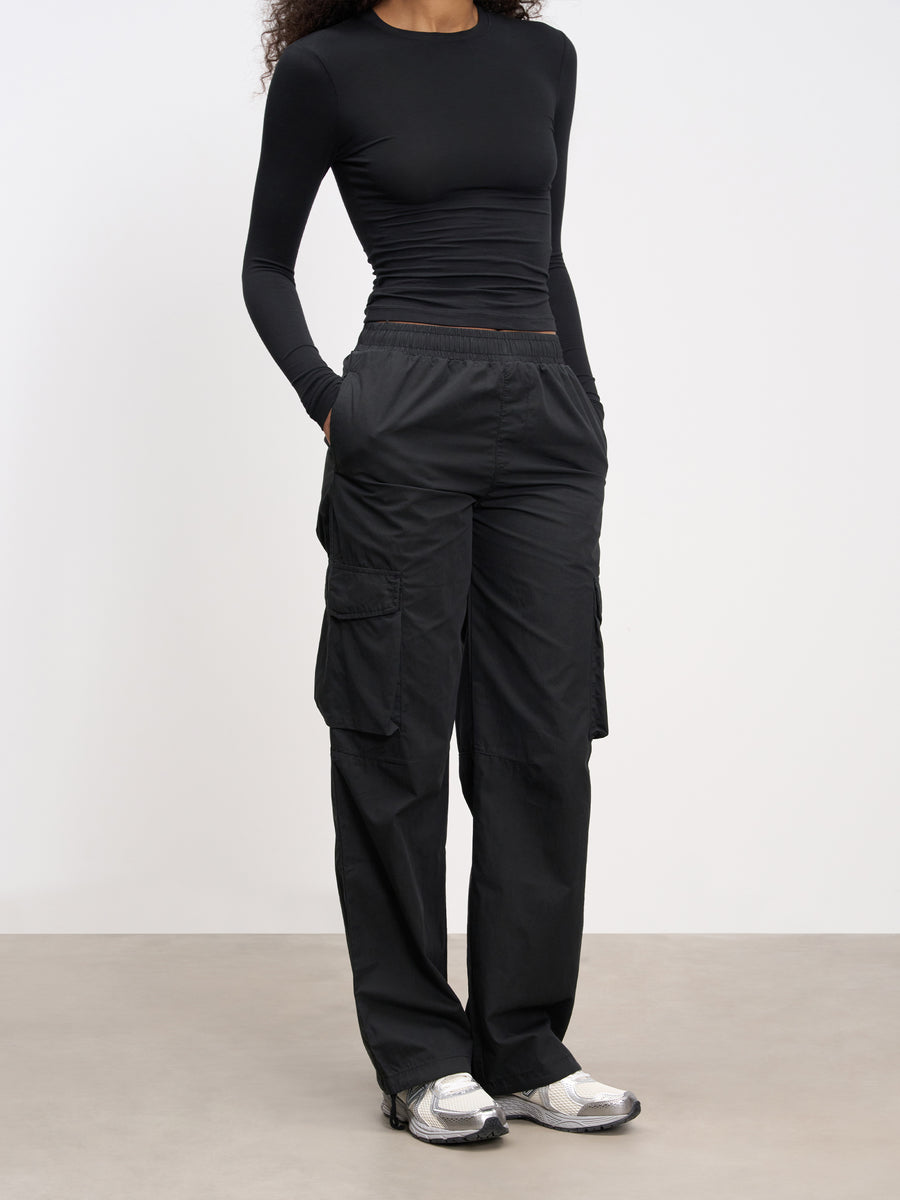 Womens Parachute Cargo Pant in Black