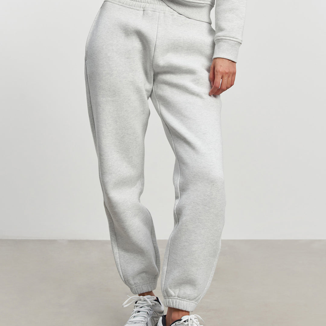 Womens Relaxed Cuffed Jogger in Marl Grey