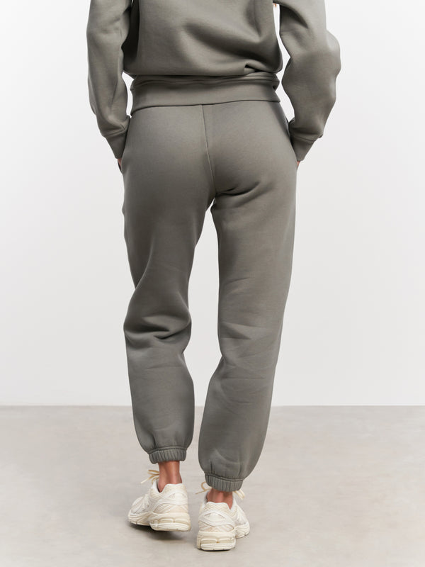 Womens Relaxed Cuffed Jogger in Sage