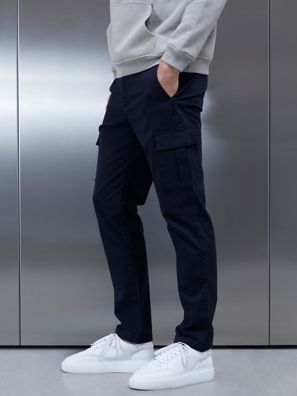 Relaxed Fit Cotton Cargo Pant in Navy