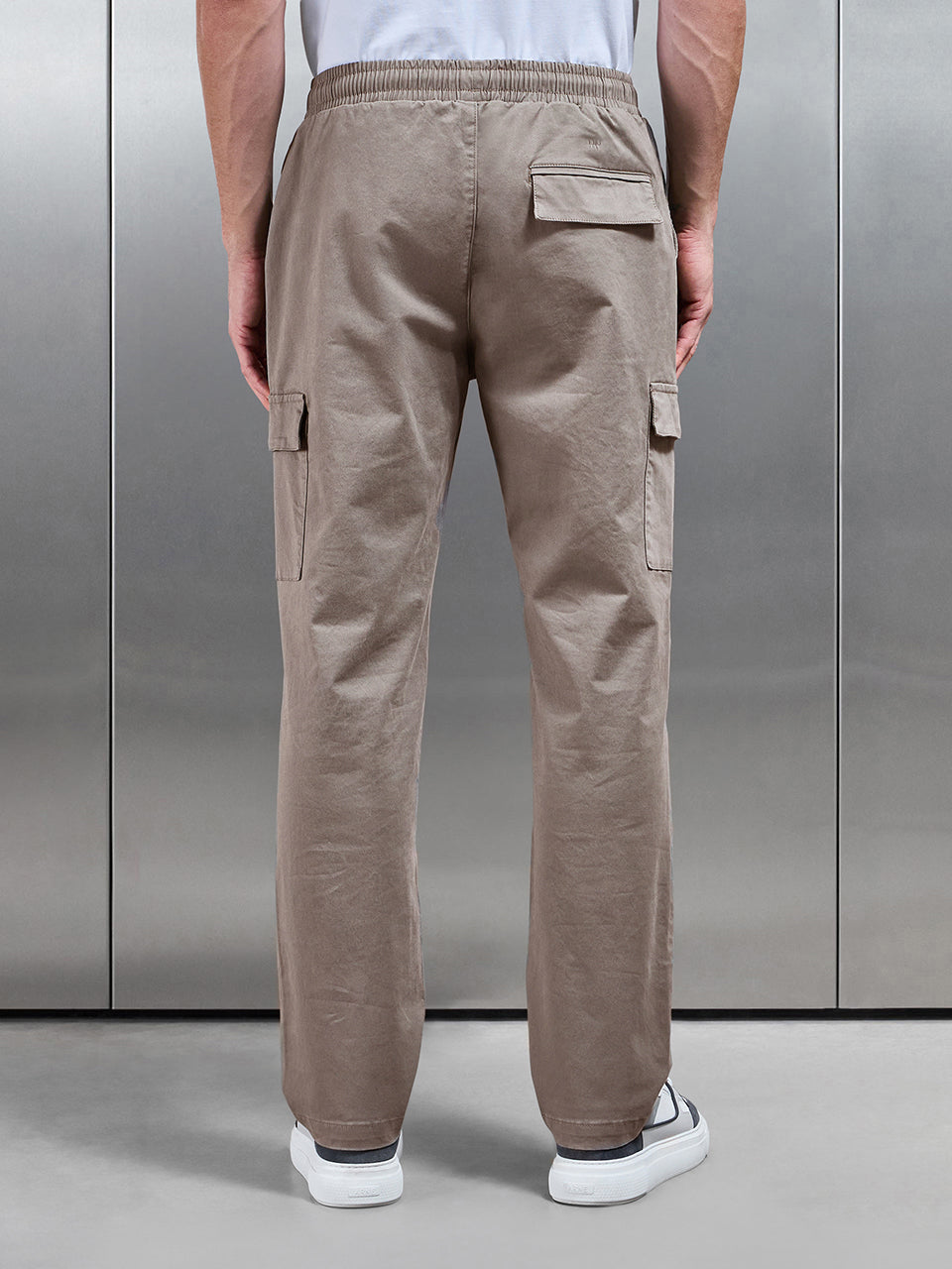 Relaxed Fit Cotton Cargo Pant in Taupe