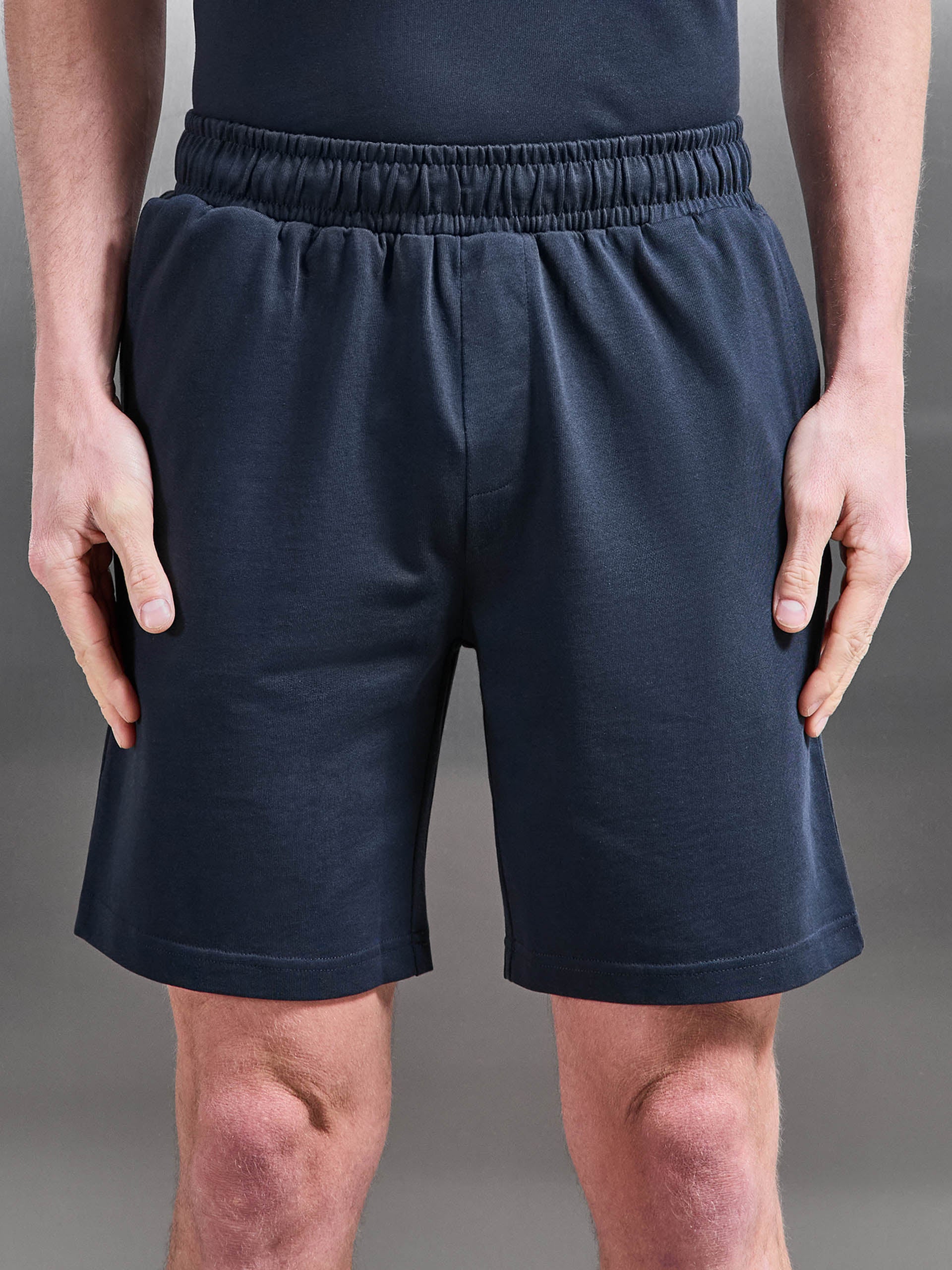 Relaxed Fit Cotton Short in Navy
