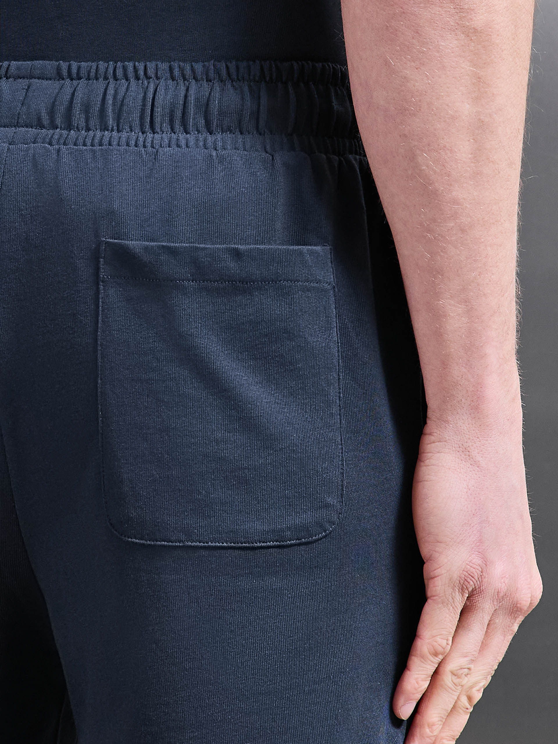 Relaxed Fit Cotton Short in Navy