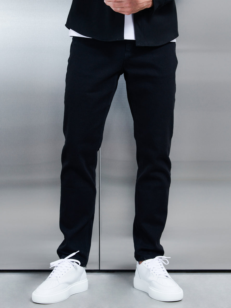 Relaxed Fit Denim Jeans in Solid Black