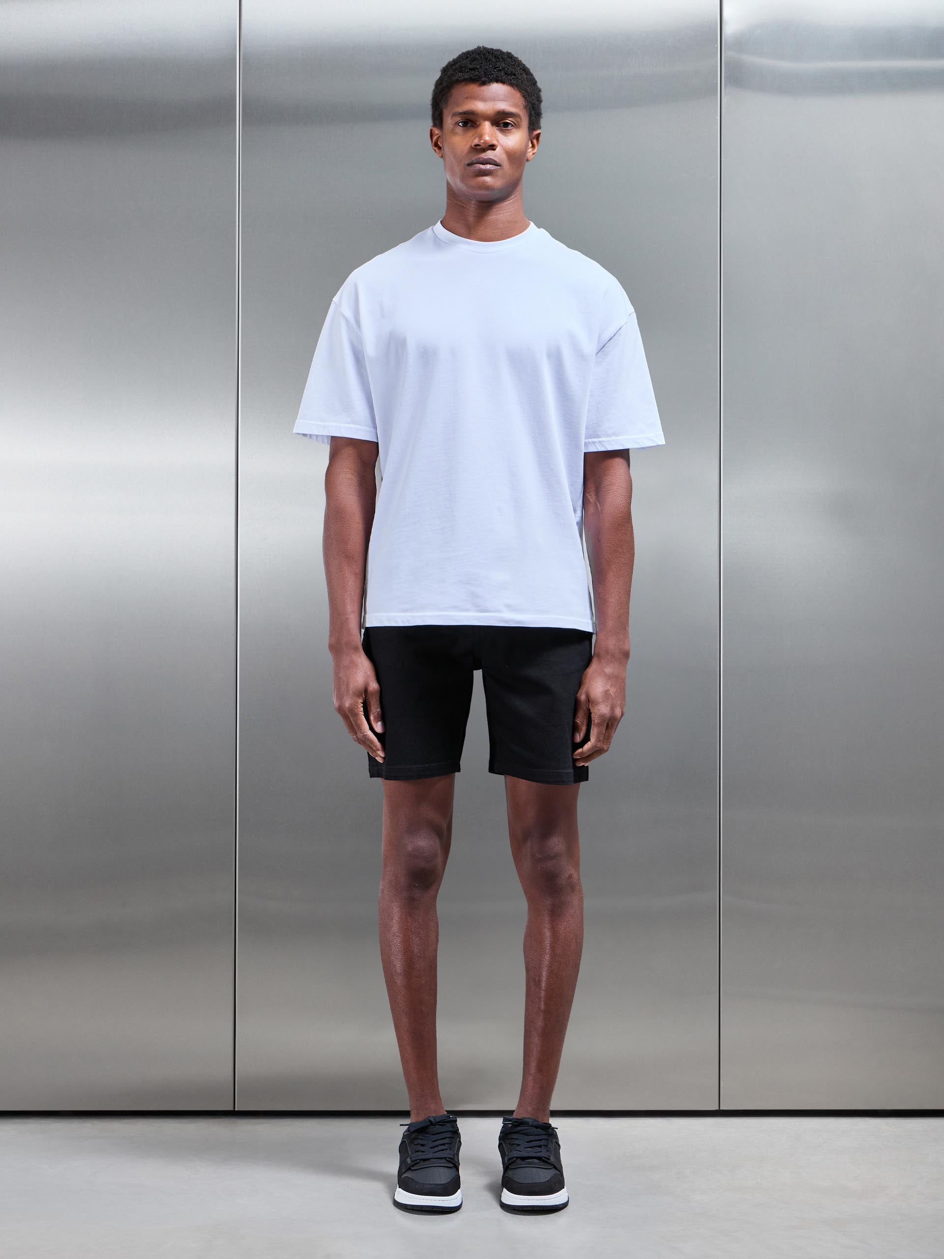 Relaxed Fit Denim Short in Black