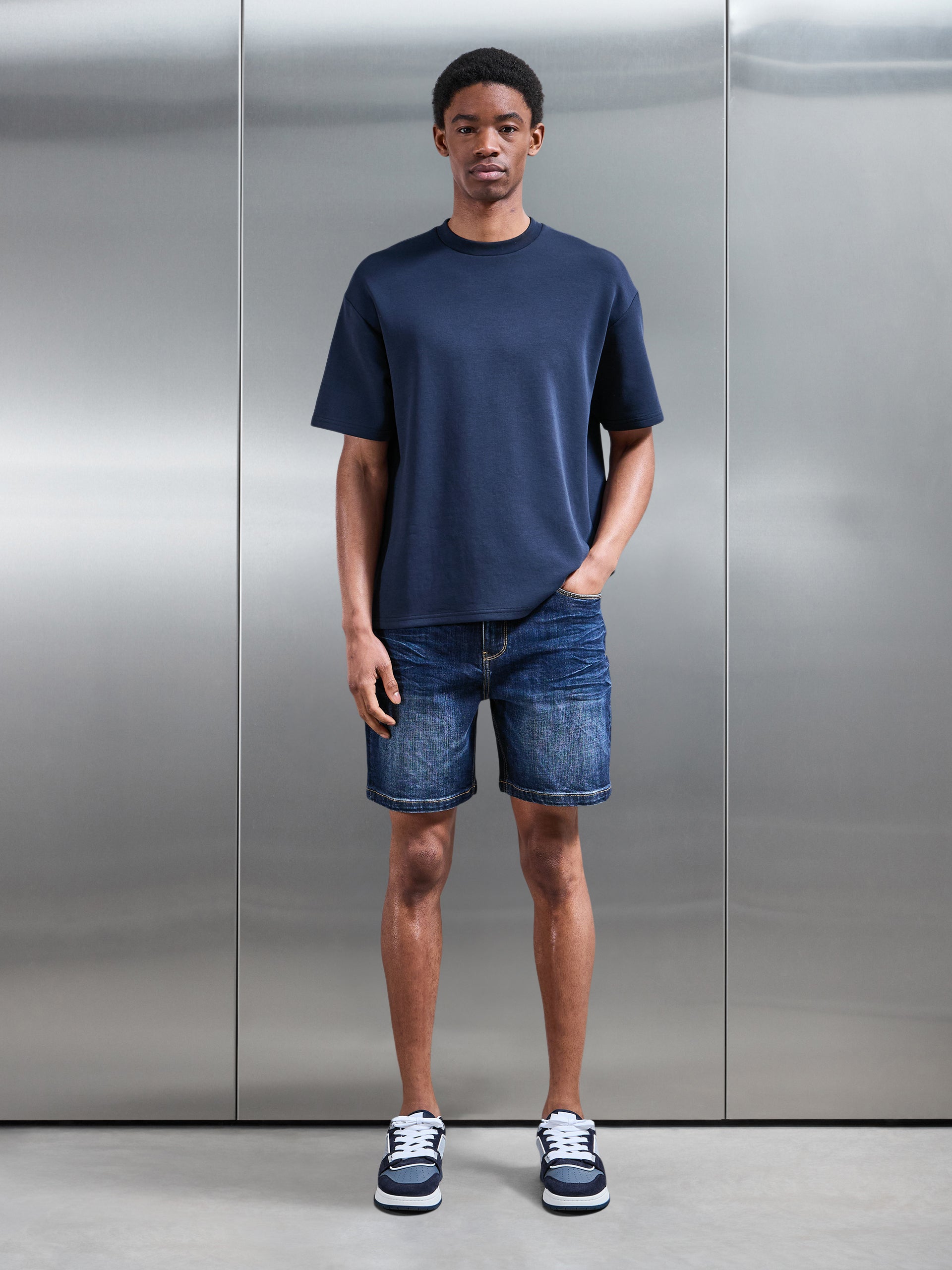 Relaxed Fit Denim Short in Dark Blue