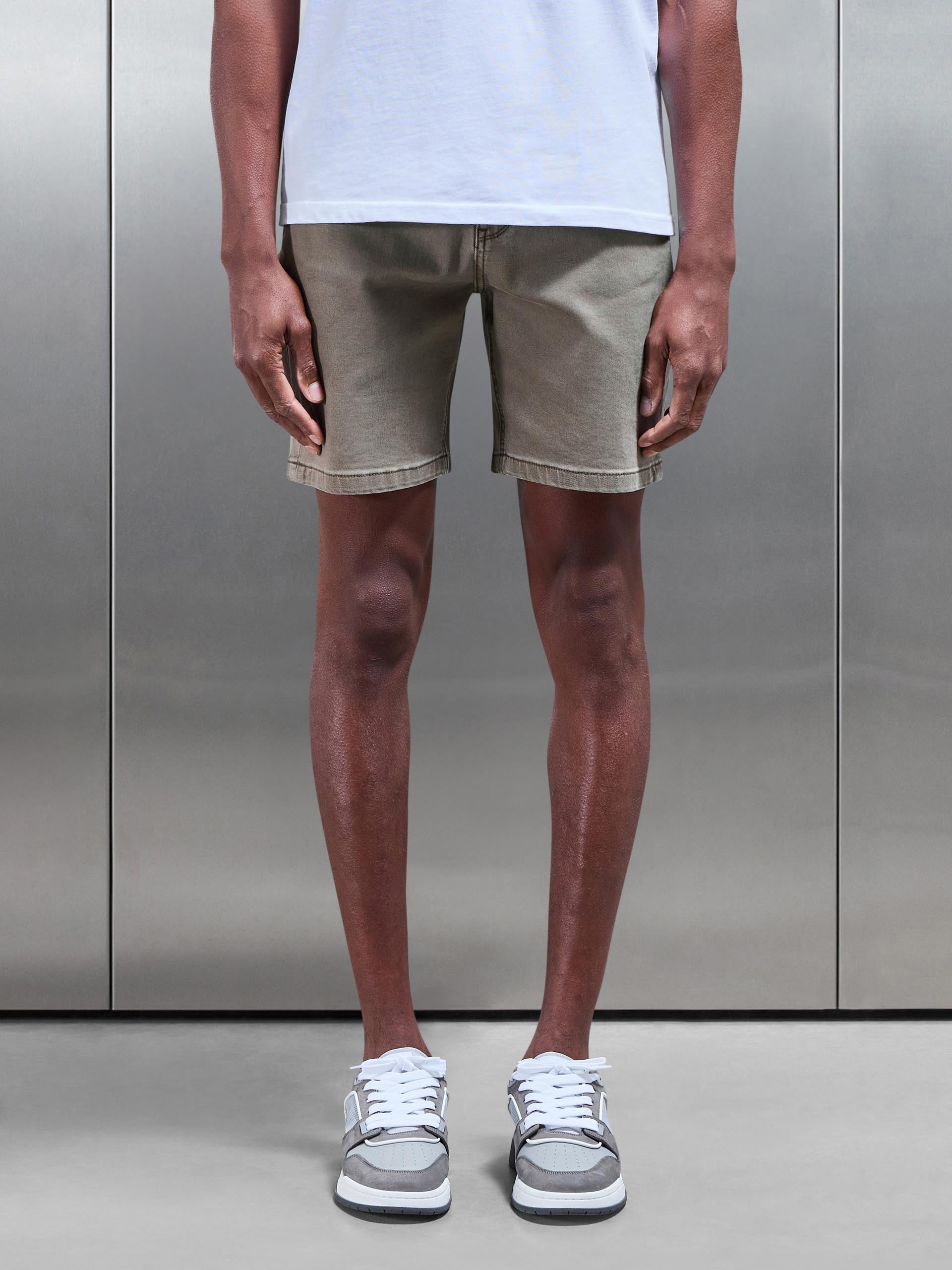 Relaxed Fit Denim Short in Olive