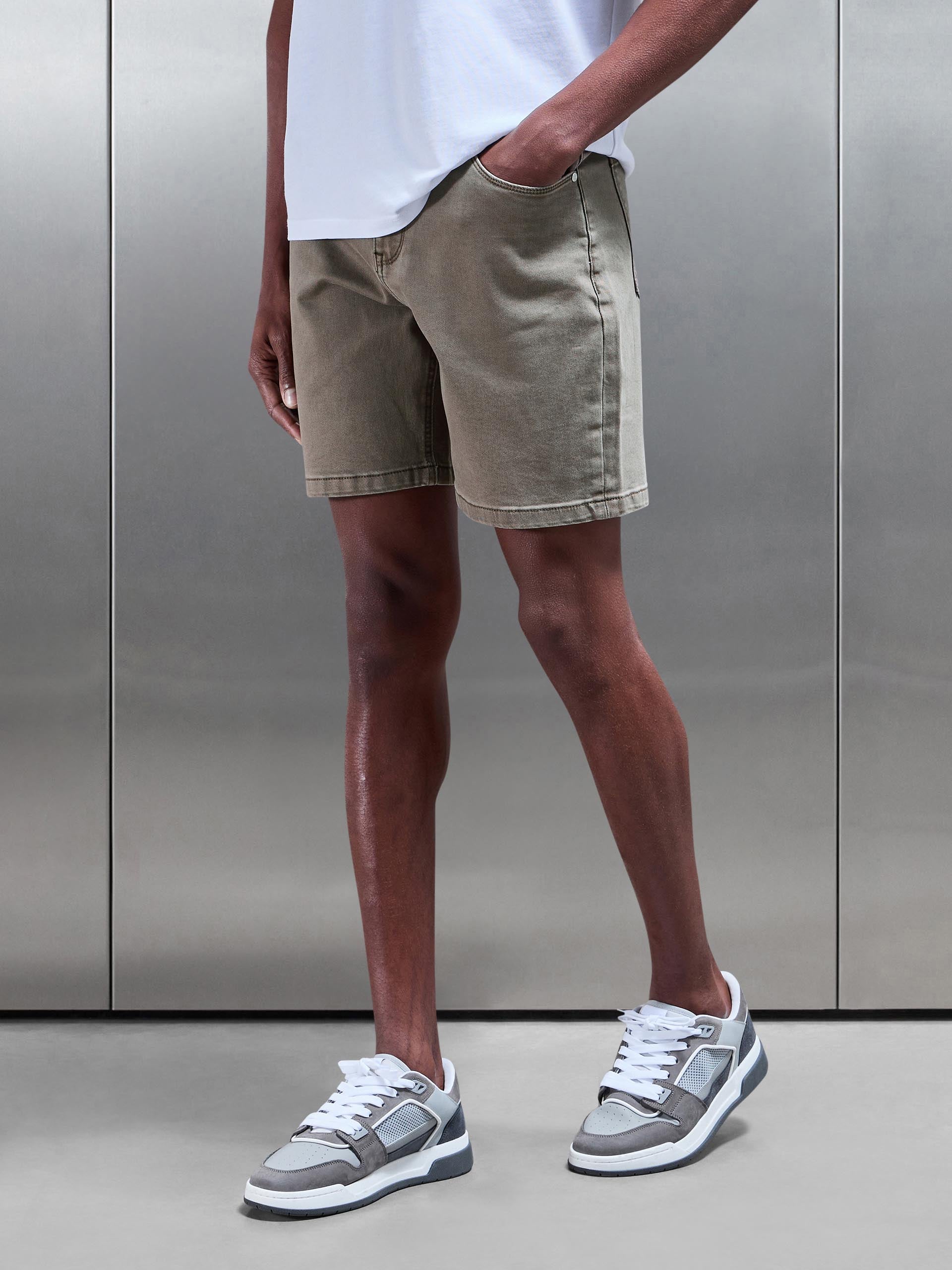 Relaxed Fit Denim Short in Olive