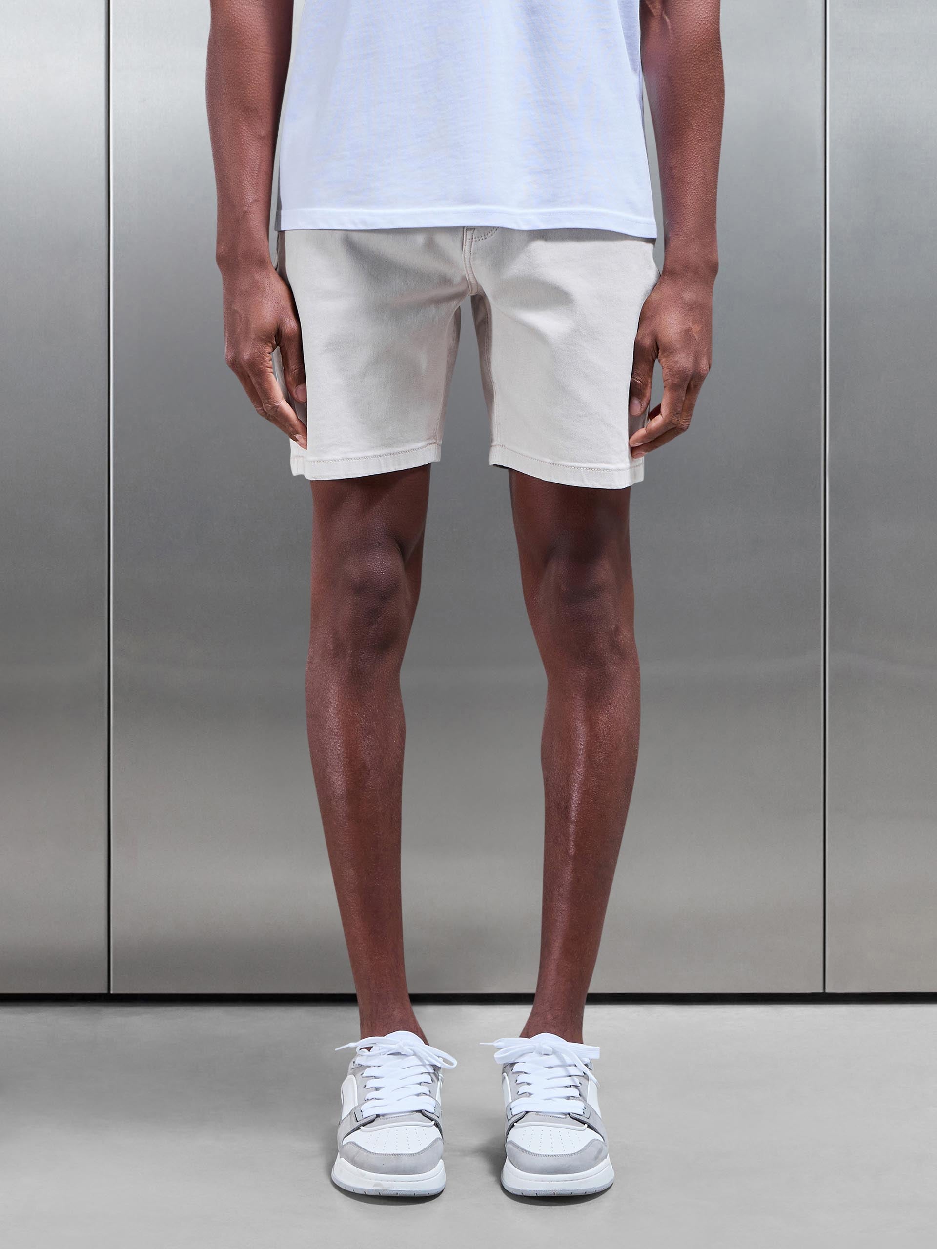 Relaxed Fit Denim Short in Stone