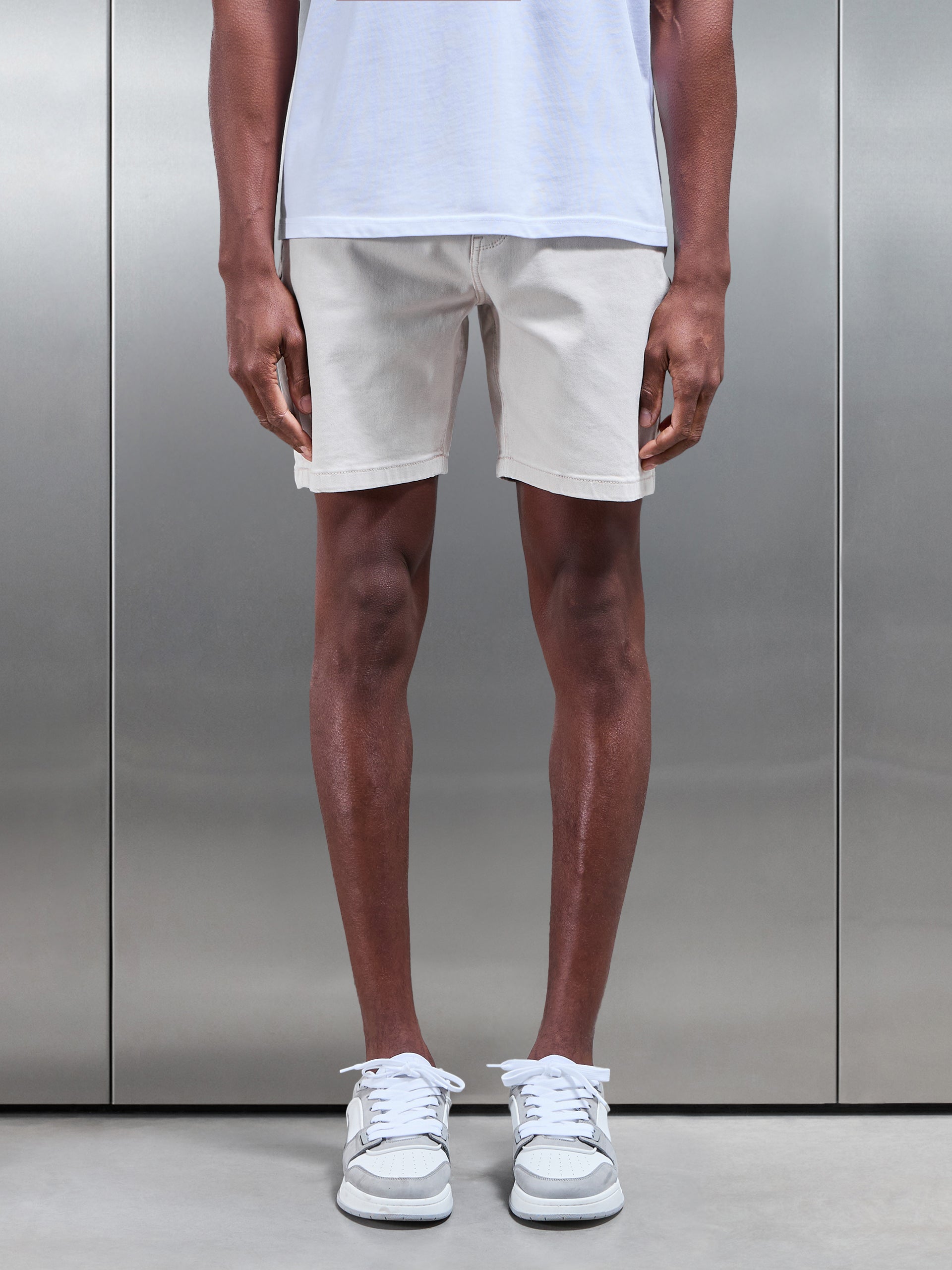 Relaxed Fit Denim Short in Stone