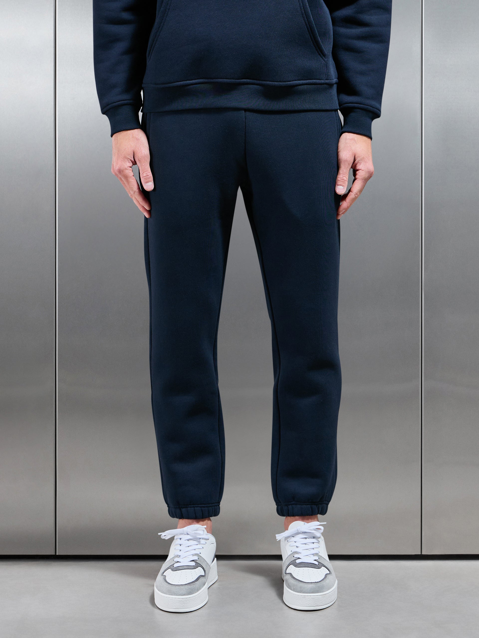 Relaxed Fit Jogger in Navy