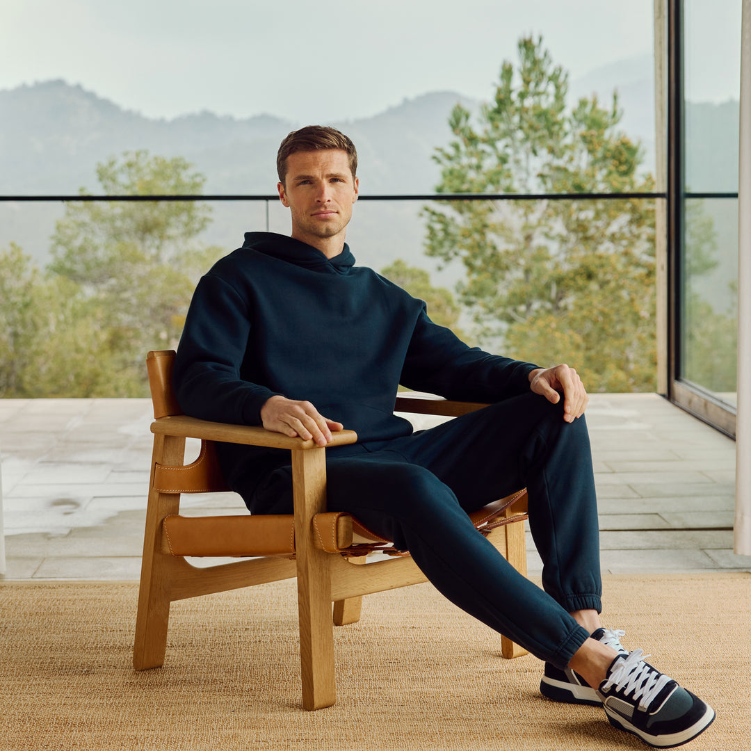 Relaxed Fit Jogger in Navy