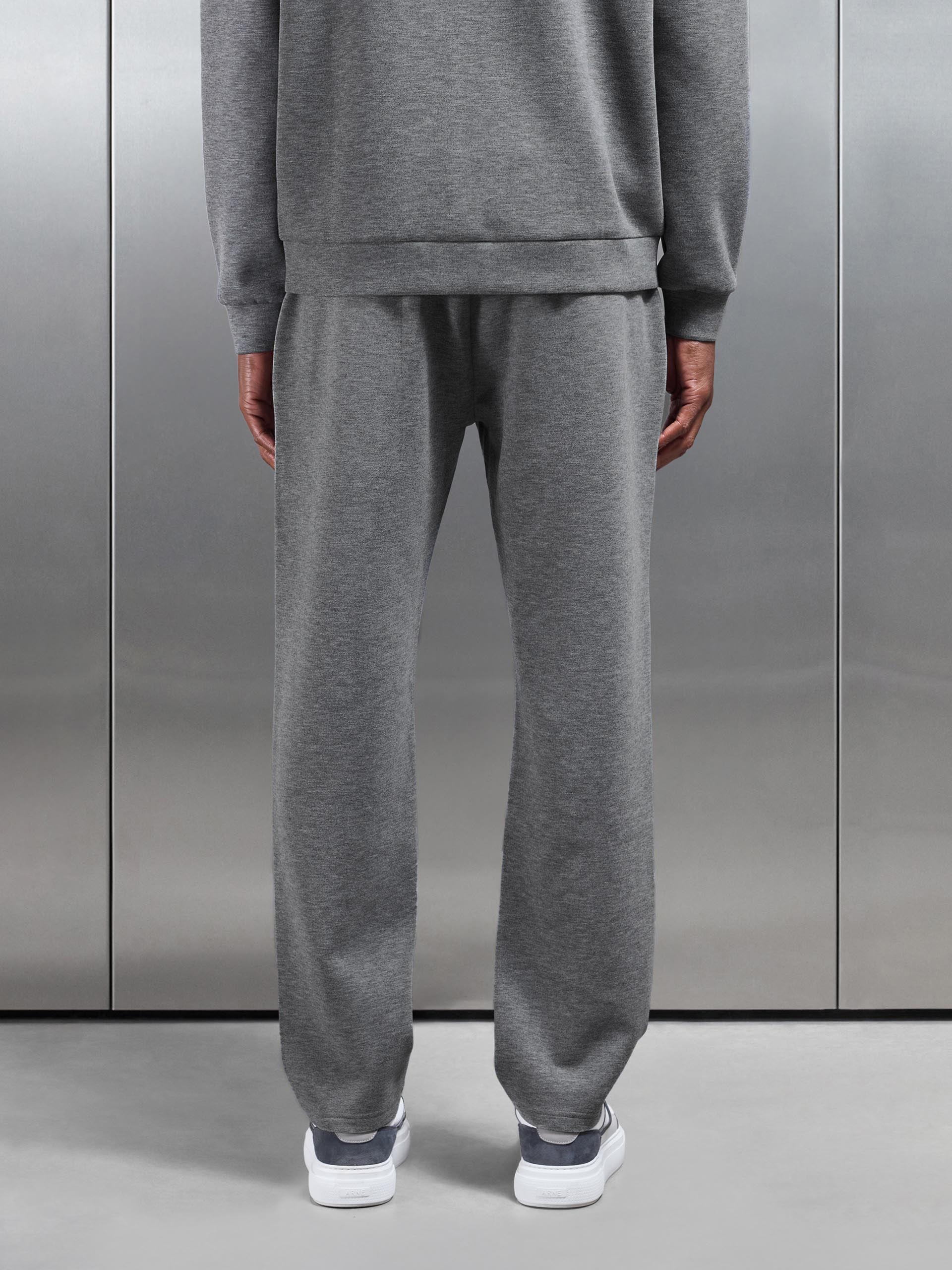 Relaxed Fit Knitted Jogger in Charcoal Marl