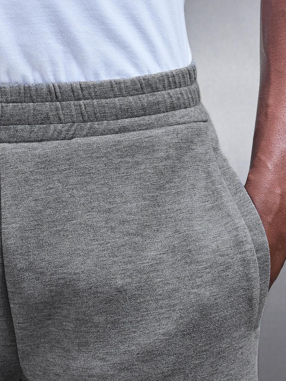 Relaxed Fit Knitted Jogger in Charcoal Marl