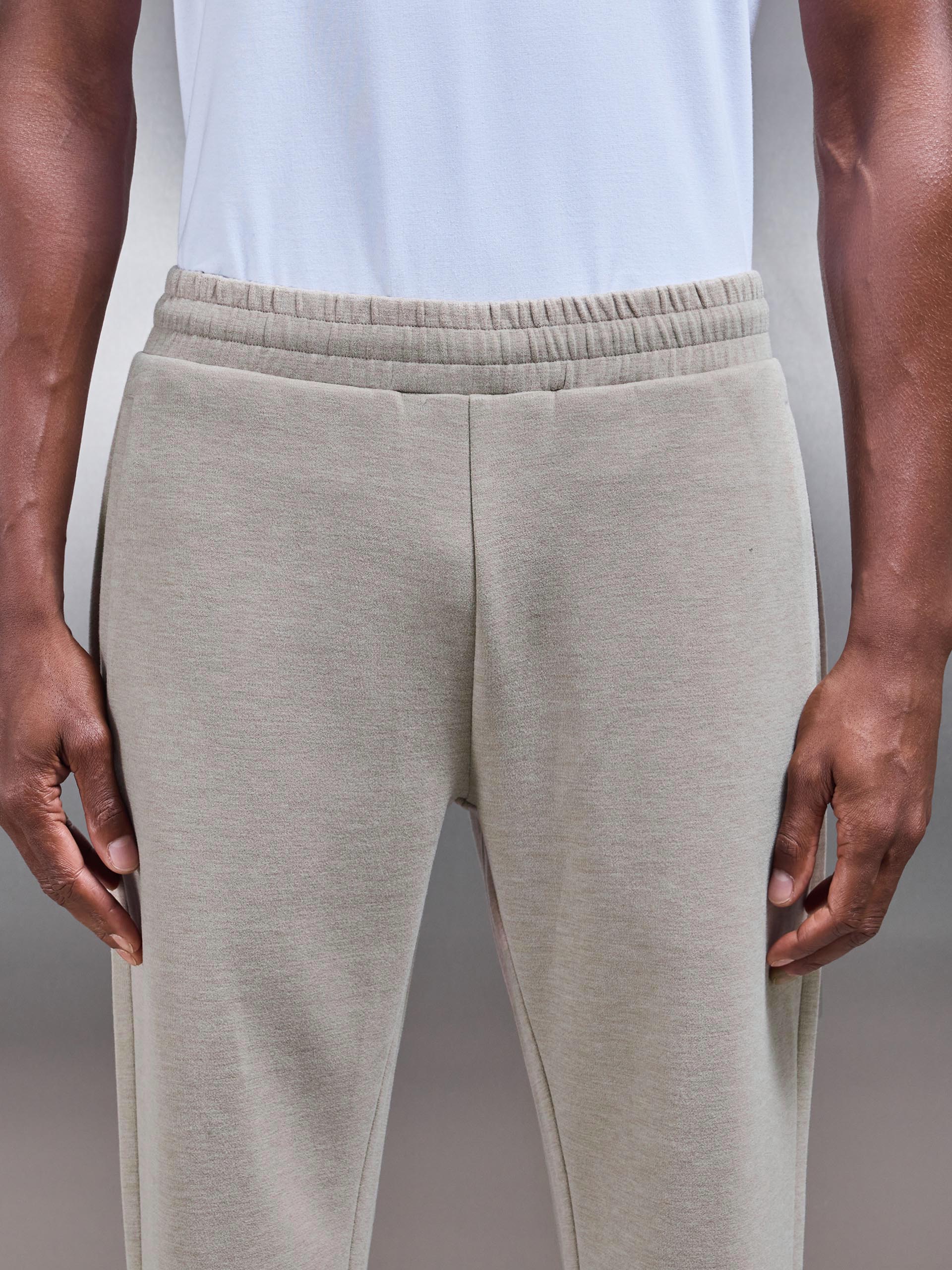 Relaxed Fit Knitted Jogger in Stone