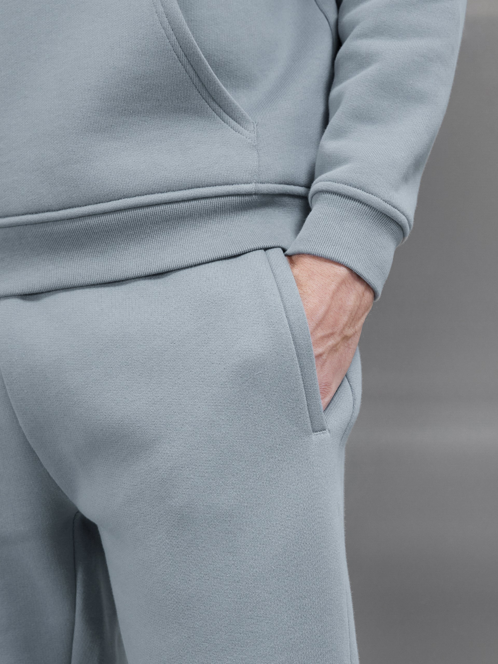 Relaxed Fit Jogger in Coast Blue