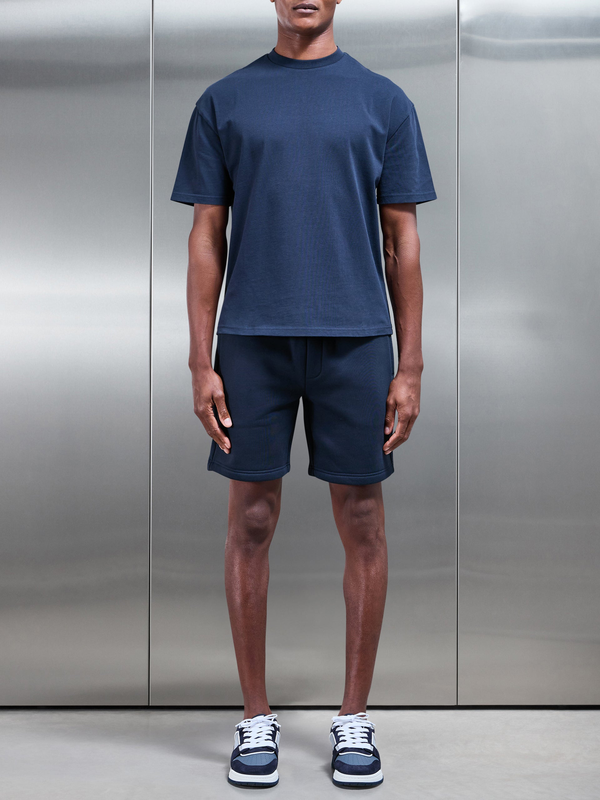 Relaxed Fit Short in Navy
