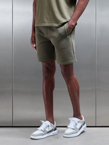 Relaxed Fit Short in Olive