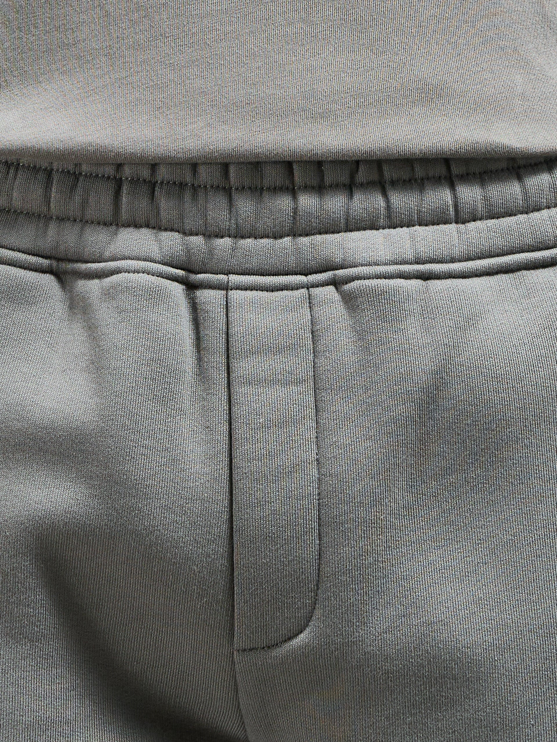 Relaxed Fit Short in Olive