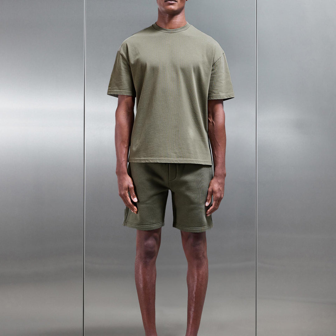Relaxed Fit Short in Olive