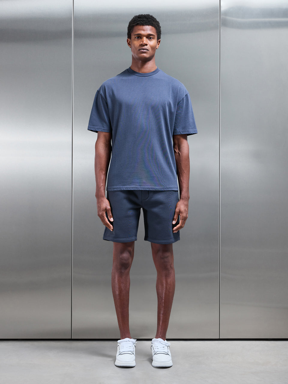 Relaxed Fit Short in Slate Blue