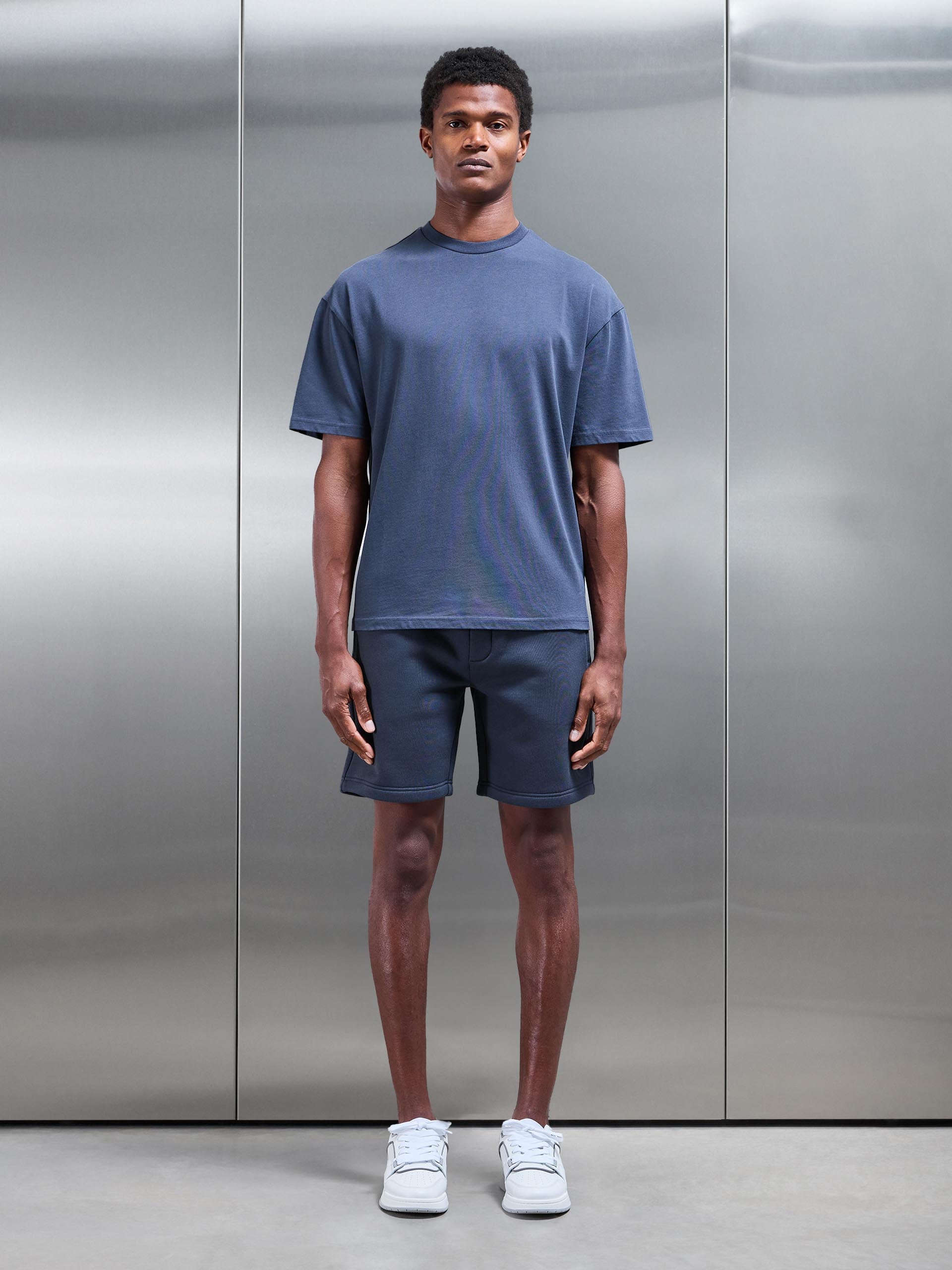 Relaxed Fit Short in Slate Blue